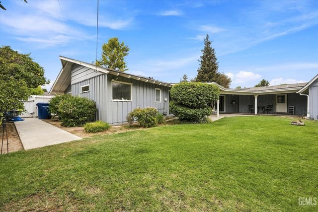 3641 Country Club Drive, Bakersfield, CA 93306