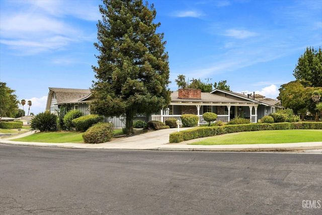 3641 Country Club Drive, Bakersfield, CA 93306