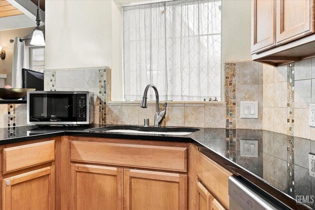 3641 Country Club Drive, Bakersfield, CA 93306