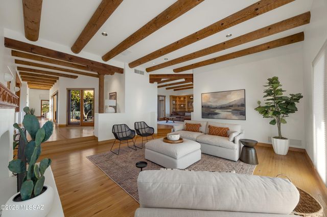 3550 E Calle Puerta De Acero, Tucson, AZ 85718