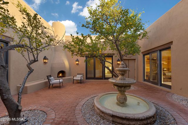 3550 E Calle Puerta De Acero, Tucson, AZ 85718