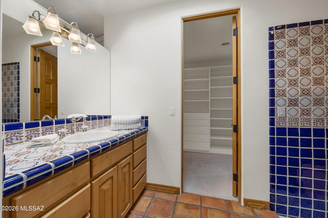 3550 E Calle Puerta De Acero, Tucson, AZ 85718