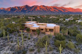 3550 E Calle Puerta De Acero, Tucson, AZ 85718