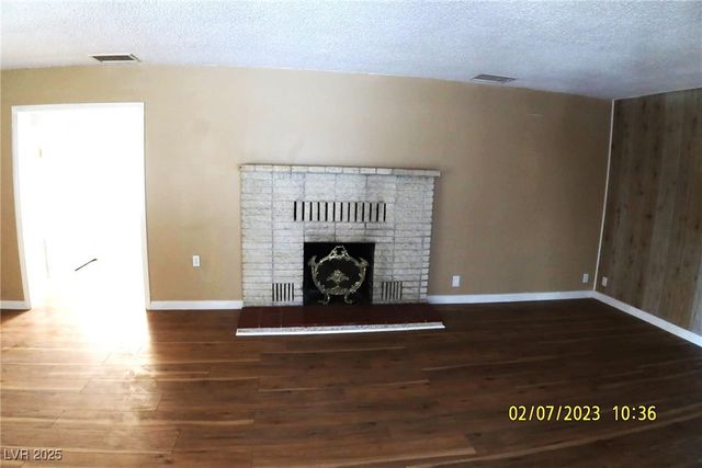 10 East Bonanza Road, Las Vegas, NV 89101