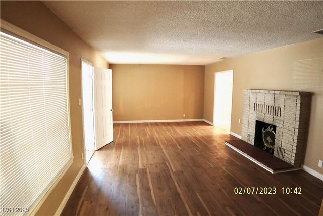 10 East Bonanza Road, Las Vegas, NV 89101