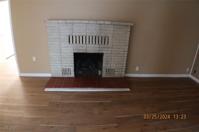 10 East Bonanza Road, Las Vegas, NV 89101