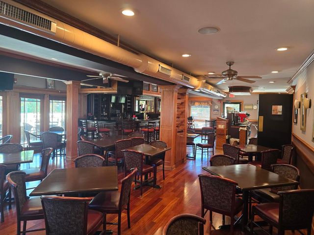 8116 Archer Avenue, Willow Springs, IL 60480