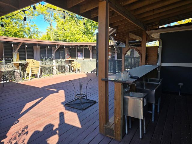 8116 Archer Avenue, Willow Springs, IL 60480