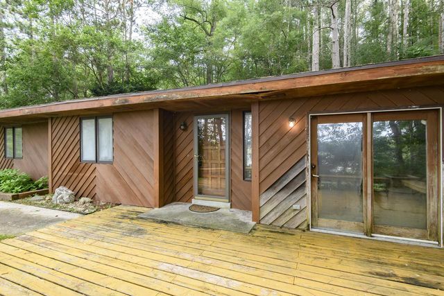 W4048 Little Prairie ROAD, East Troy, WI 53120