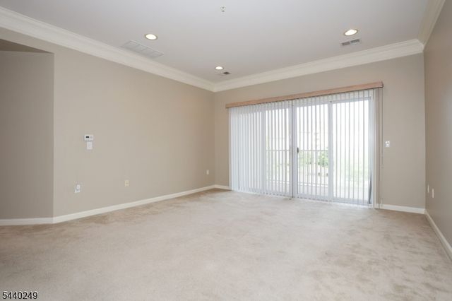 8208 Warrens Way, Wanaque Boro, NJ 07465