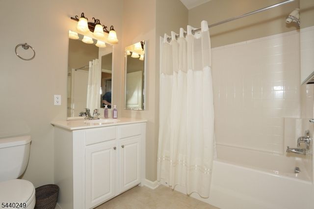 8208 Warrens Way, Wanaque Boro, NJ 07465