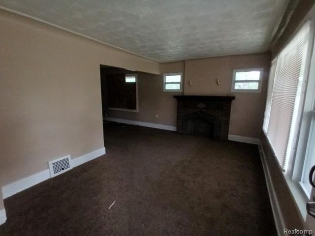 14221 Jane Street, Detroit, MI 48205