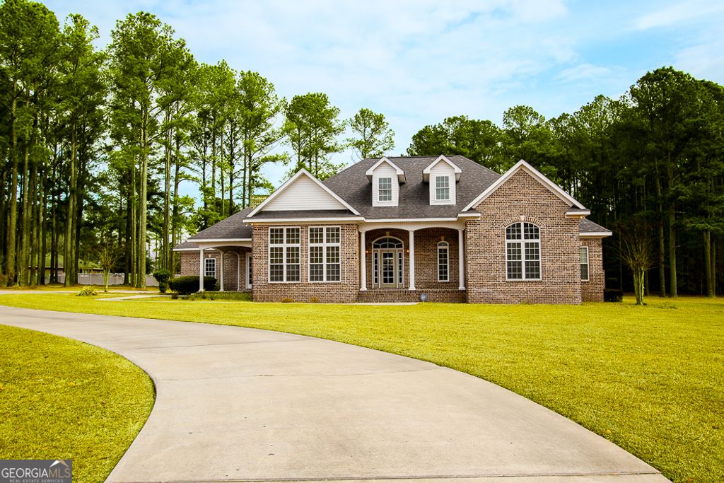 200 Lex Strickland Road, Claxton, GA 30417