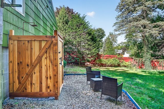 45 Lakeshore Dr, Hudson, MA 01749