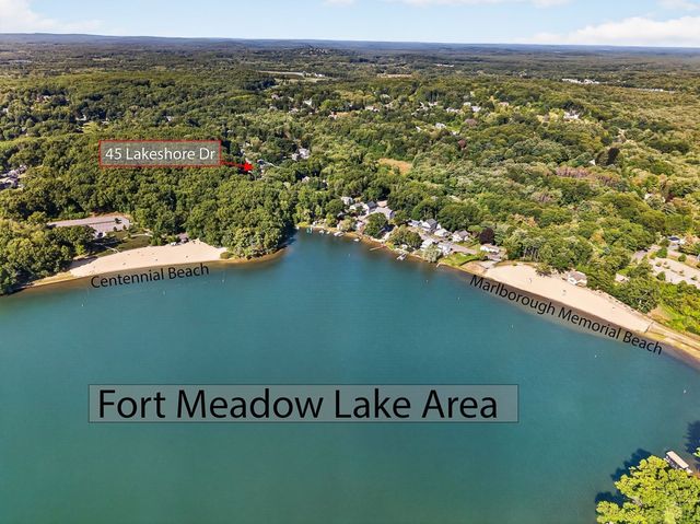 45 Lakeshore Dr, Hudson, MA 01749