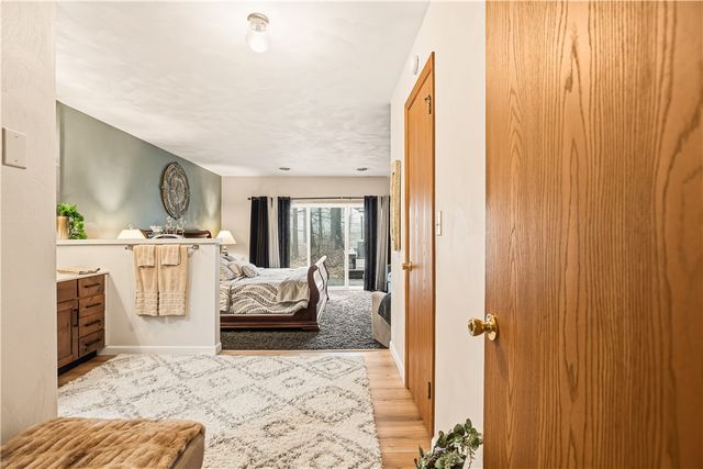 1752 Greenfield Dr, Hidden Valley, PA 15502