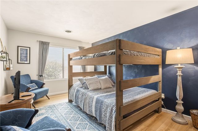 1752 Greenfield Dr, Hidden Valley, PA 15502