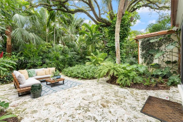 3919 Braganza Ave, Miami, FL 33133