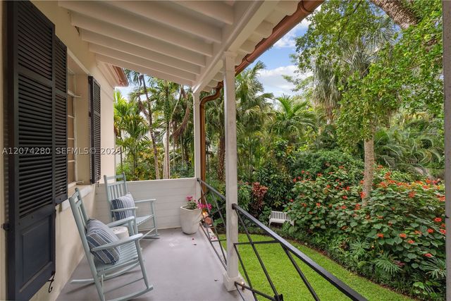 3919 Braganza Ave, Miami, FL 33133