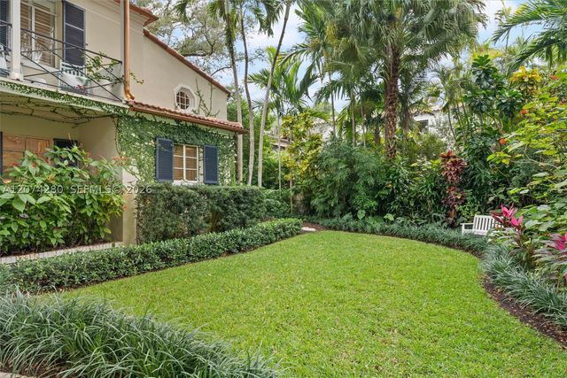 3919 Braganza Ave, Miami, FL 33133