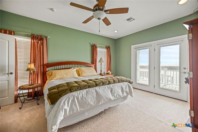 27 Las Palmas Drive, Port O'connor, TX 77982