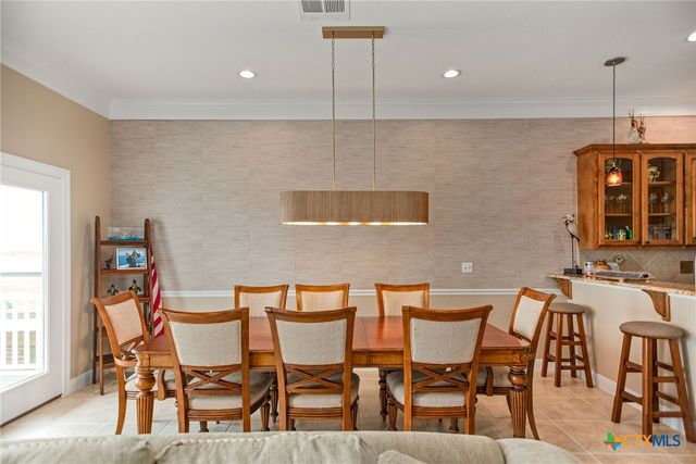 27 Las Palmas Drive, Port O'connor, TX 77982