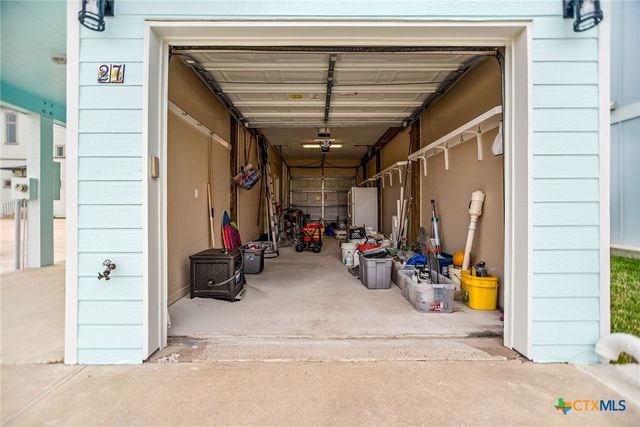 27 Las Palmas Drive, Port O'connor, TX 77982