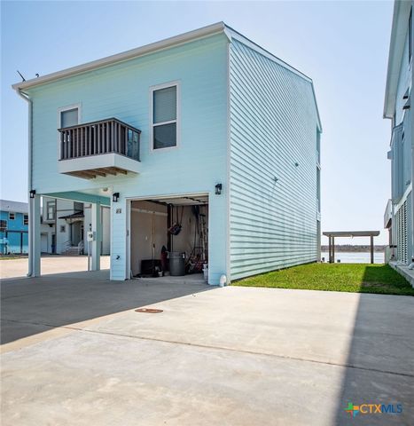 27 Las Palmas Drive, Port O'connor, TX 77982