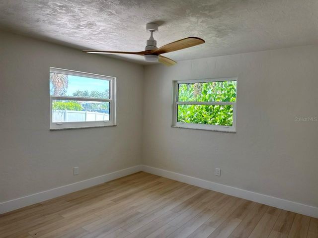 4568 40TH STREET S, St Petersburg, FL 33711