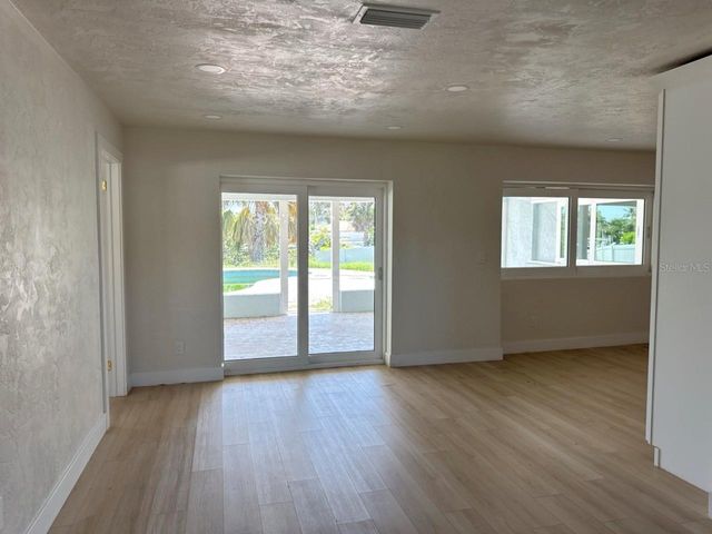 4568 40TH STREET S, St Petersburg, FL 33711