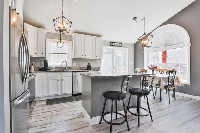 155 Robinson Road, Hudson, NH 03051