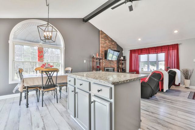 155 Robinson Road, Hudson, NH 03051