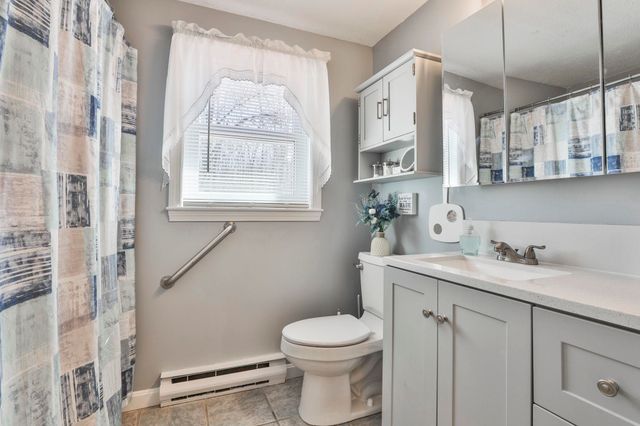 155 Robinson Road, Hudson, NH 03051