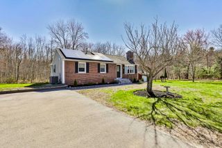 155 Robinson Road, Hudson, NH 03051