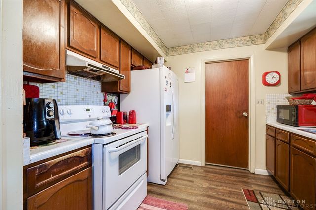 5400 Bromwick Drive, Dayton, OH 45426