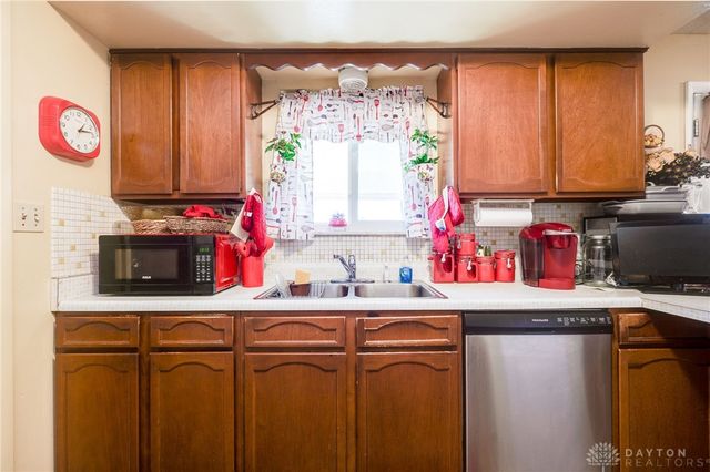 5400 Bromwick Drive, Dayton, OH 45426