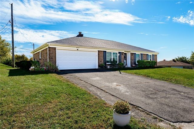 5400 Bromwick Drive, Dayton, OH 45426