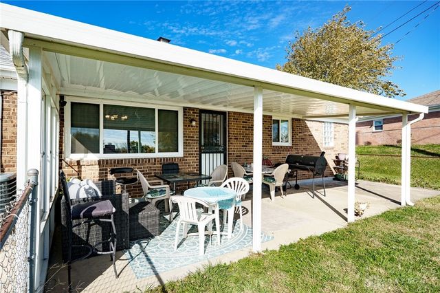 5400 Bromwick Drive, Dayton, OH 45426