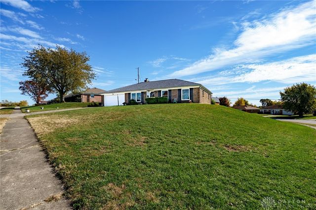 5400 Bromwick Drive, Dayton, OH 45426