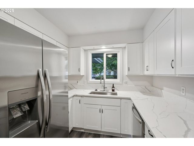 245 Ne 4th Ave, Hillsboro, OR 97124