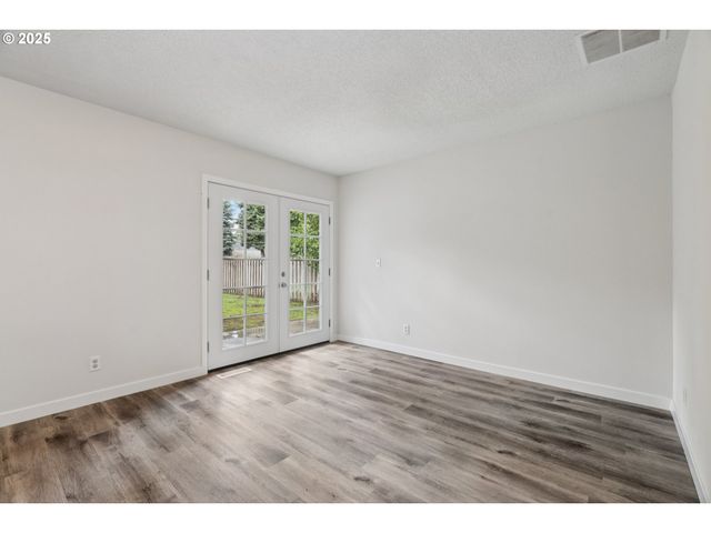 245 Ne 4th Ave, Hillsboro, OR 97124