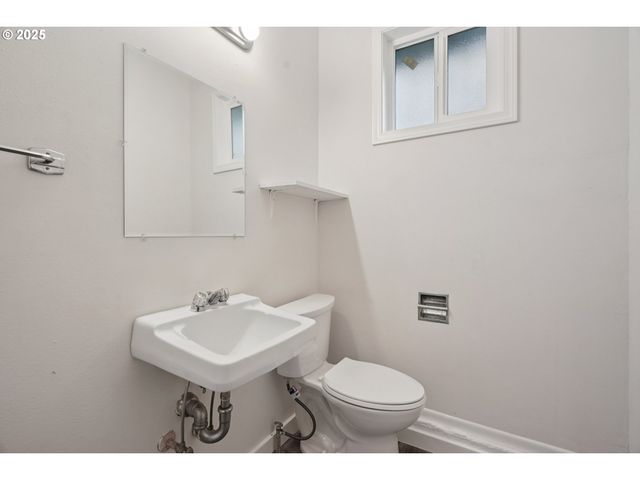 245 Ne 4th Ave, Hillsboro, OR 97124