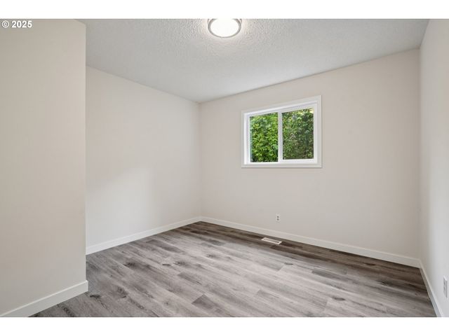 245 Ne 4th Ave, Hillsboro, OR 97124