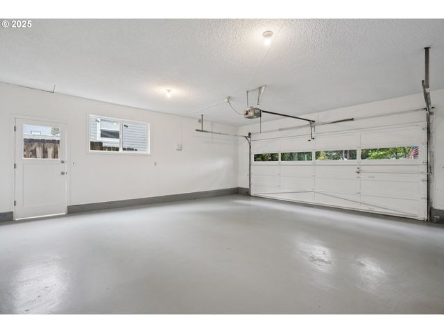 245 Ne 4th Ave, Hillsboro, OR 97124