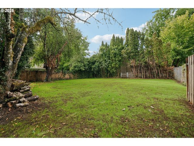 245 Ne 4th Ave, Hillsboro, OR 97124