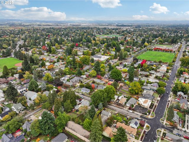 245 Ne 4th Ave, Hillsboro, OR 97124