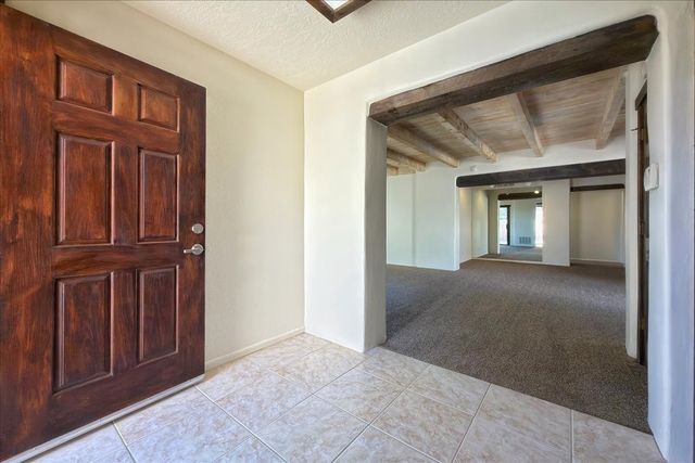 311 Calle Loma Norte, Santa Fe, NM 87501