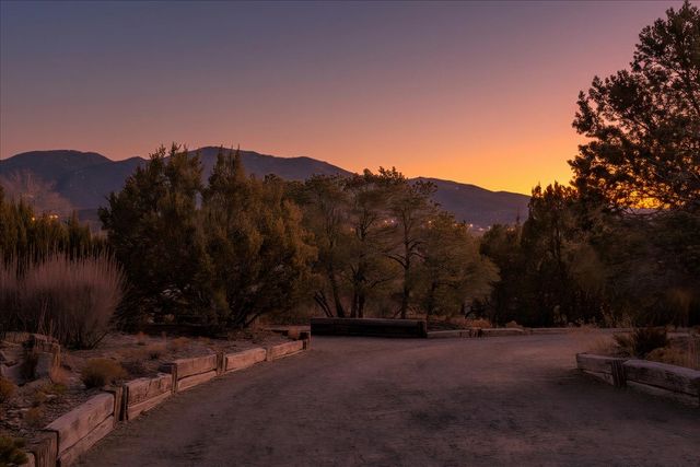 311 Calle Loma Norte, Santa Fe, NM 87501