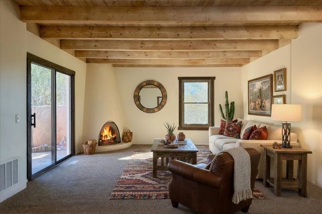 311 Calle Loma Norte, Santa Fe, NM 87501