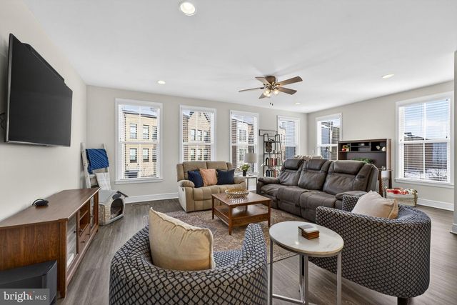 23043 SULLIVANS COVE SQ, Brambleton, VA 20148